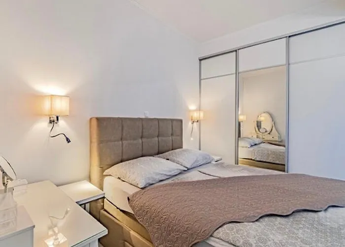 וילה Ponar With Swimming Pool