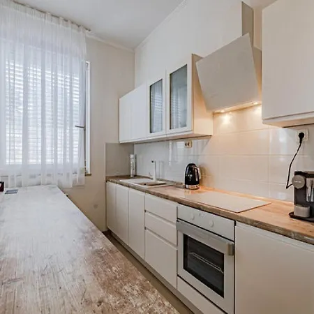 Ponar With Swimming Pool * Kučište